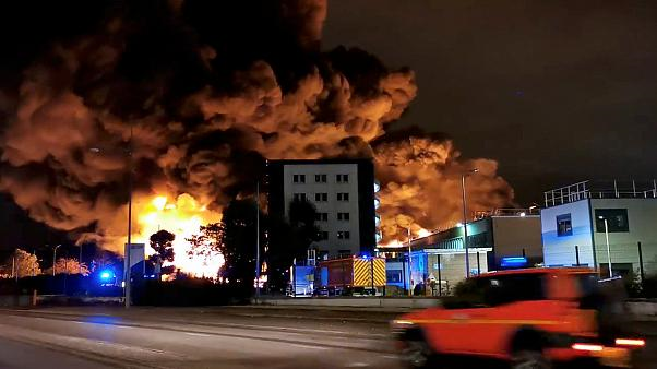 آتش سوزی در کارخانه لوبریزول فرانسه